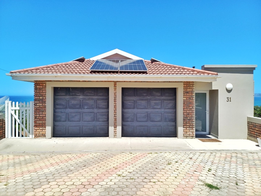 5 Bedroom Property for Sale in Reebok Western Cape